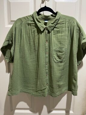 Old Navy Olive Green Button-Down Shirt